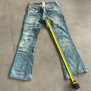 True religion blue jeans
Size 26
Good condition